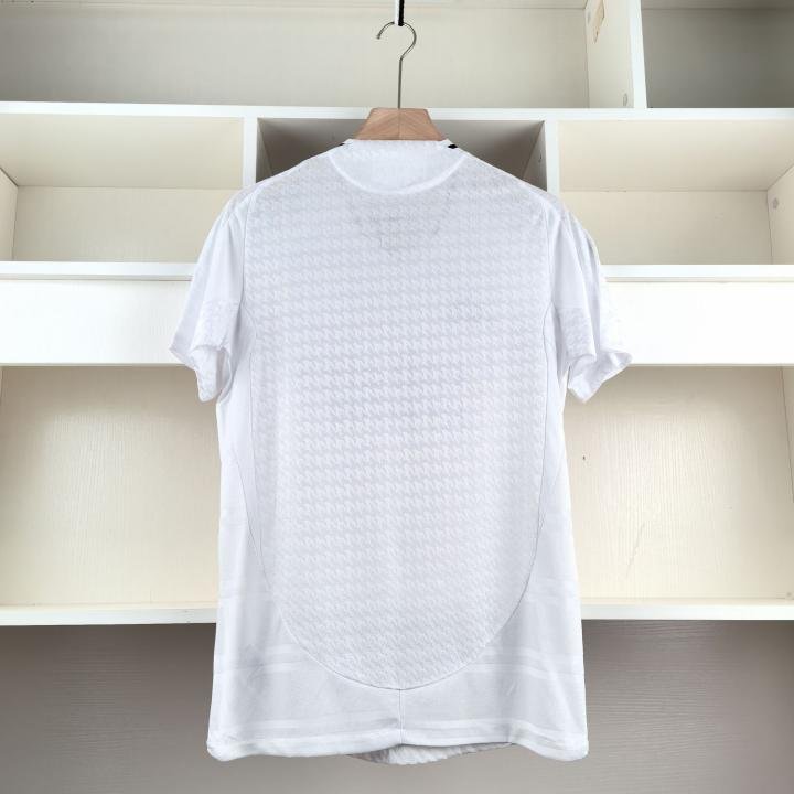 Real Madrid Home 24/25 Player Version – Authentic Jersey